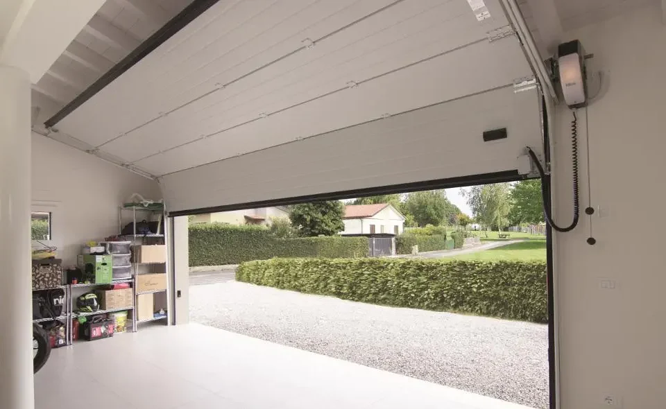 Que servicio de instalacion de puertas automaticas es mas recomendado en Valencia 960x590 - ¿Qué servicio de instalación de puertas automáticas es más recomendado en Valencia?