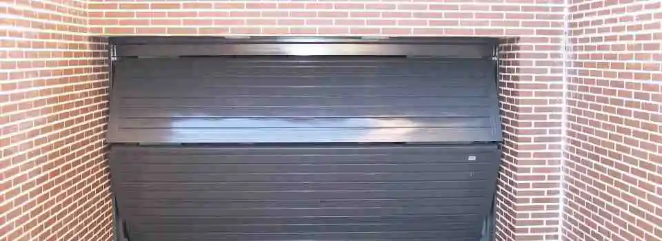 reparacion puertas garaje 2020 960x350 - Servicio técnico de reparación de puertas de garaje