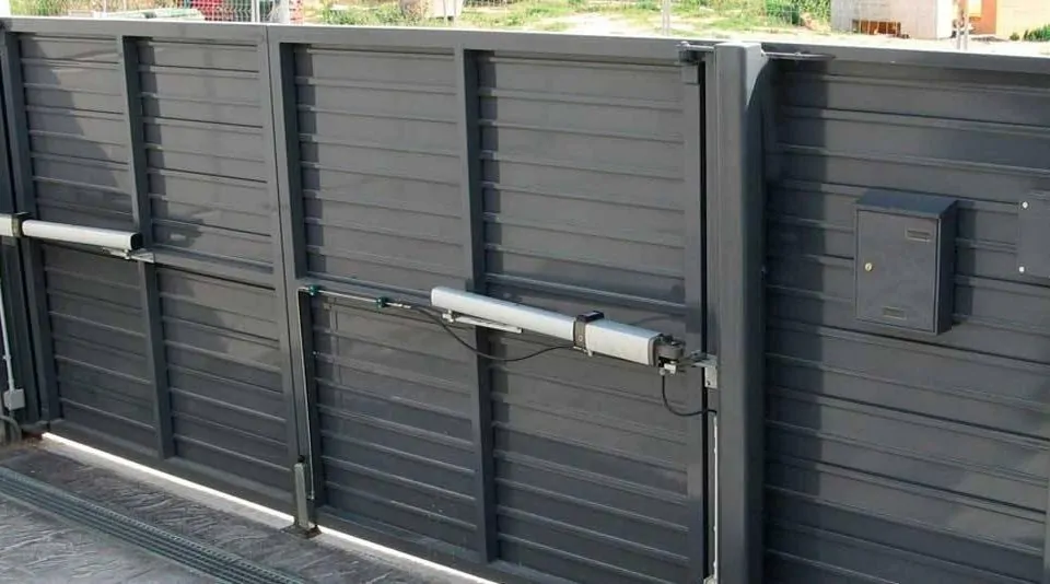 Cual los tipos de motor puerta de garaje 960x534 - ¿Cual los tipos de motor puerta de garaje?